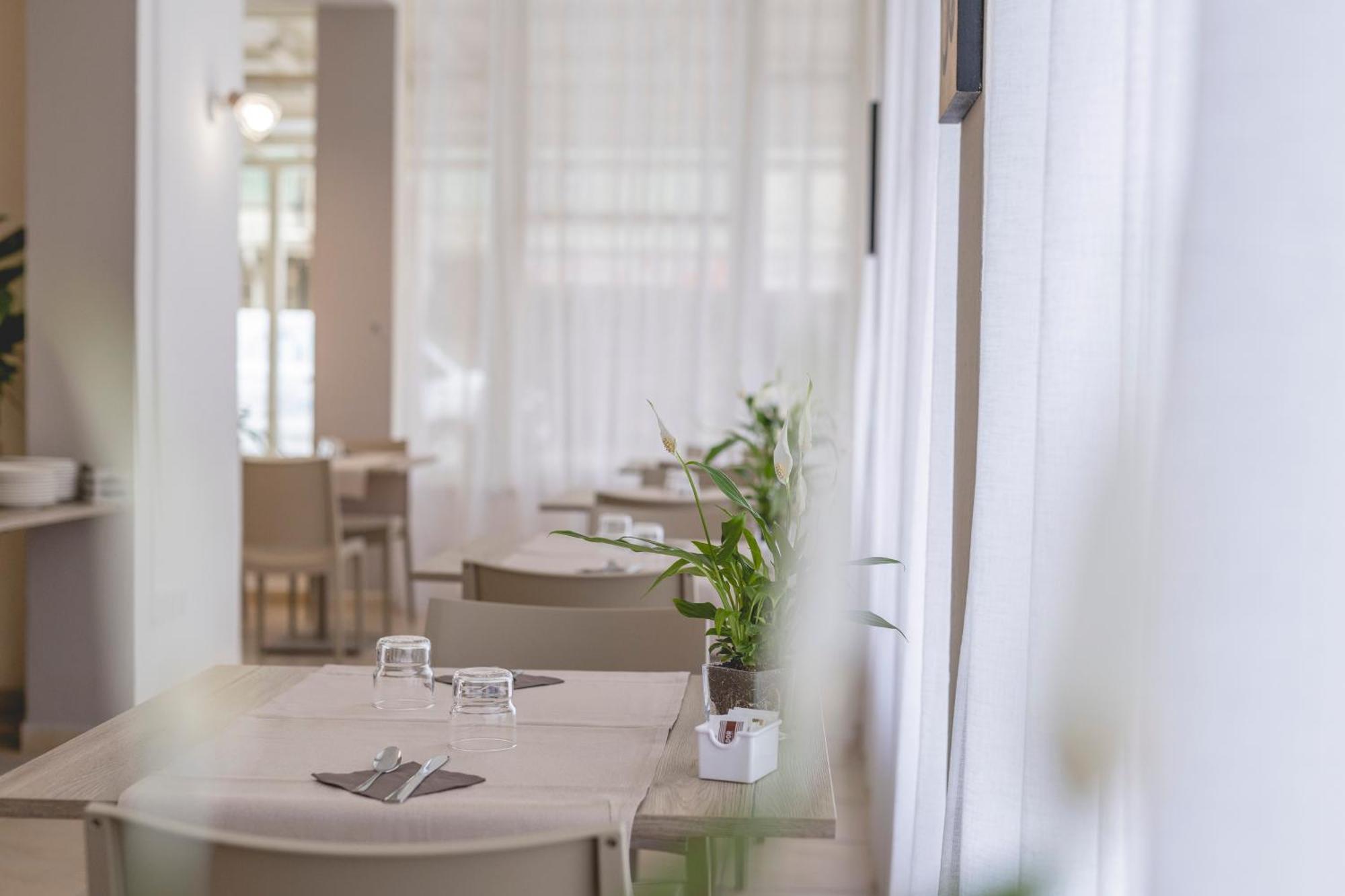 Hotel La Perla Cervia