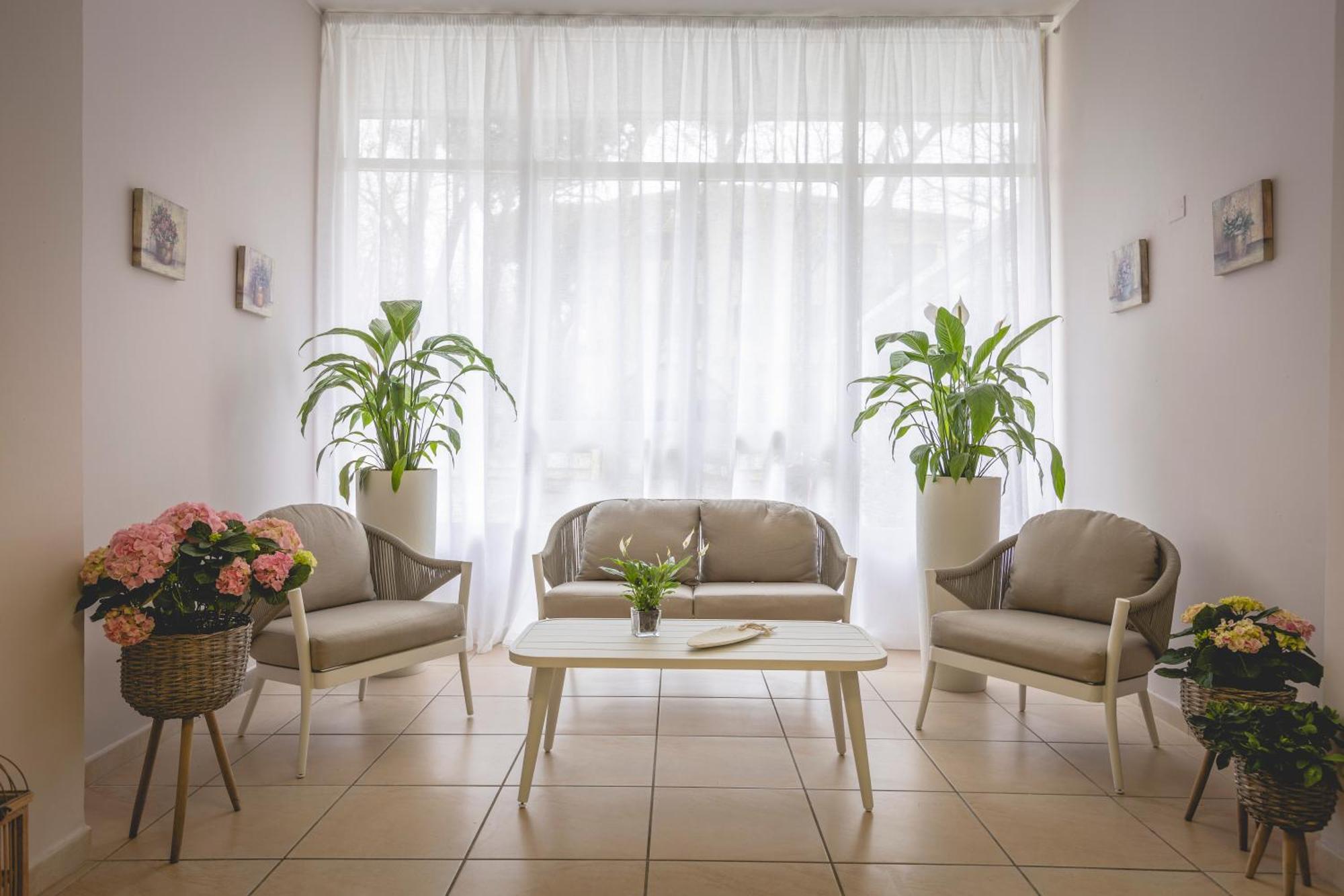 La Perla Hotel